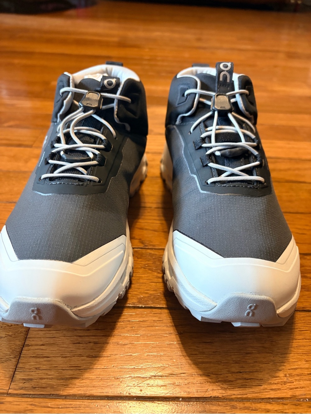 On Running Youth 4.5 Cloudhero mid waterproof Trail Shoes in Black and White